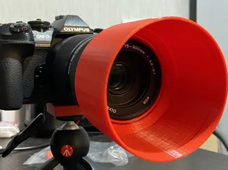 Lens hood LH-61E for olympus 75-300 II lens.