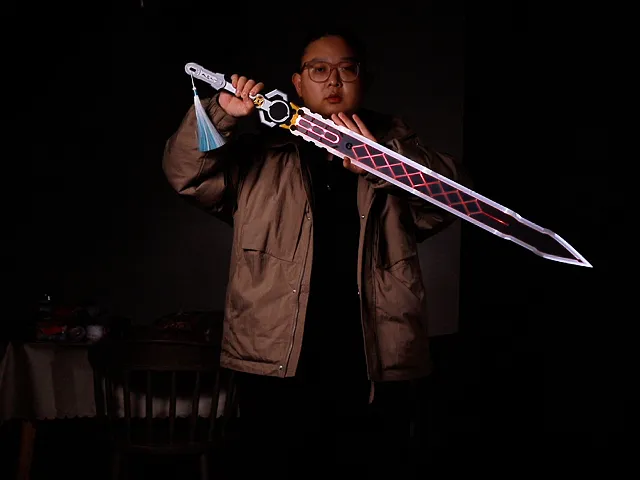 绝区零叶瞬光武器电筒发光版