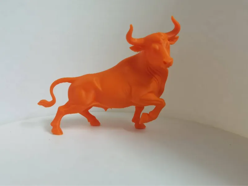 橙色的牛摆件