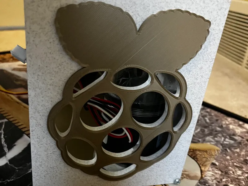 Water cooling Raspberry pi case