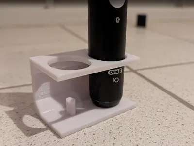 Toothbrush holder OralB io