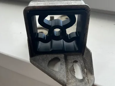 Clio 2 Exhaust Rubber Mount v1