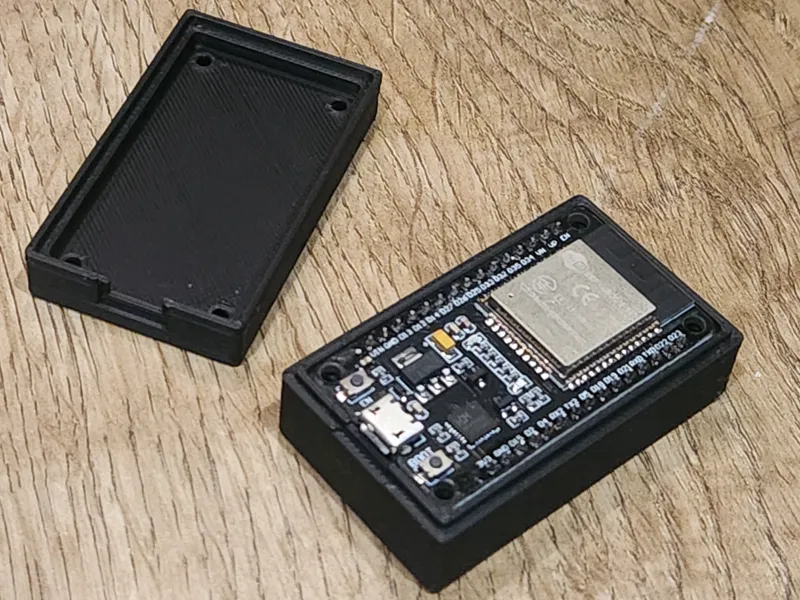 ESP32 devkit case - No Logo or mounting tabs