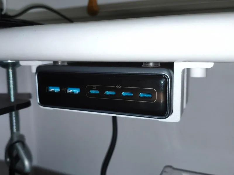 Bracket for Anker 200W charger
