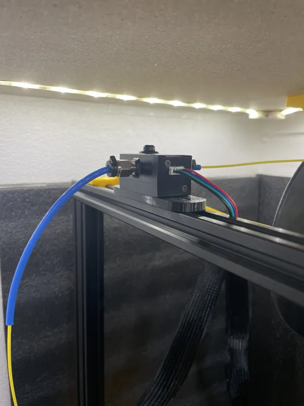 Holder for BTT SFS v.2 filament sensor SFS v.2