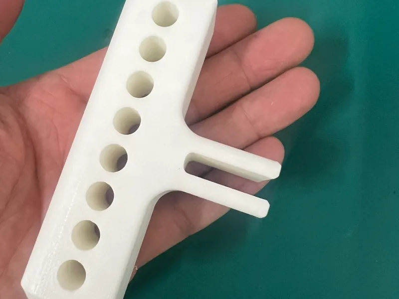 热水袋盖子助拧器（轻松拧开热水袋盖子）