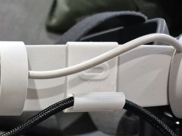 Oculus , Meta Quest VR cable holder