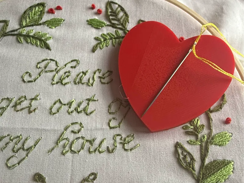 Heart Needle Minder 