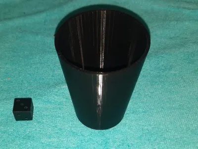 Dice cup and d6