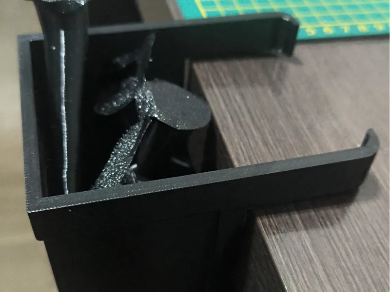 Lixeira para mesa com 50mm de espessura