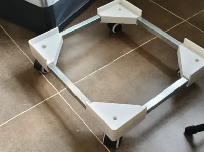 Mobile tray