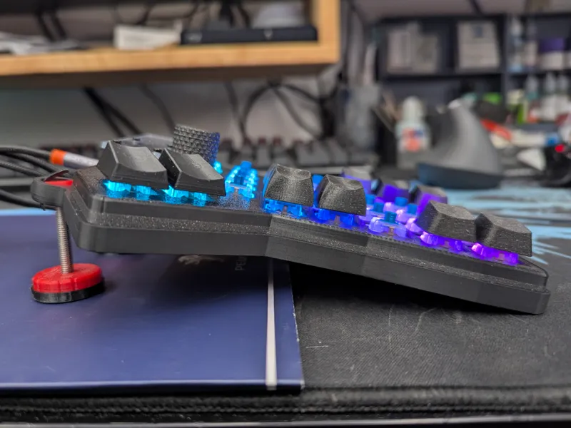 Tenting base for nomad split keyboard