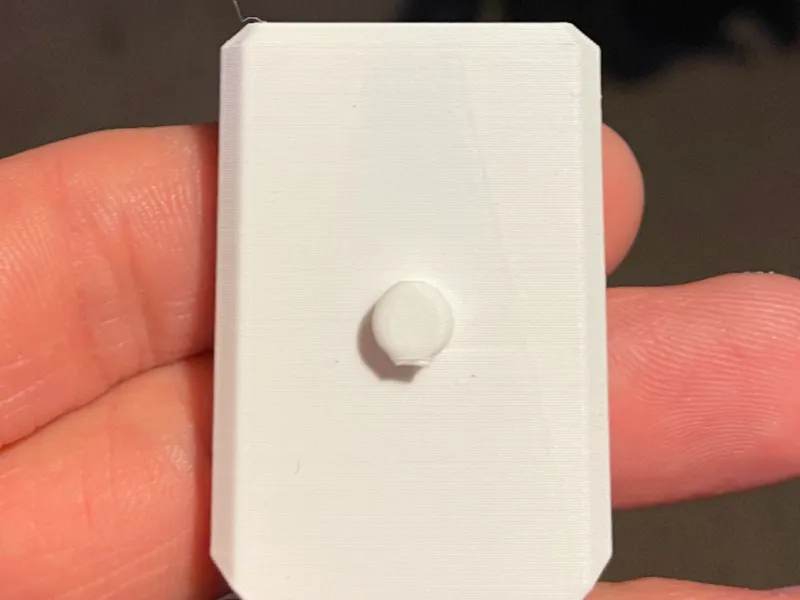Peglock - Parametric Keyhole Hanger for Pegboards