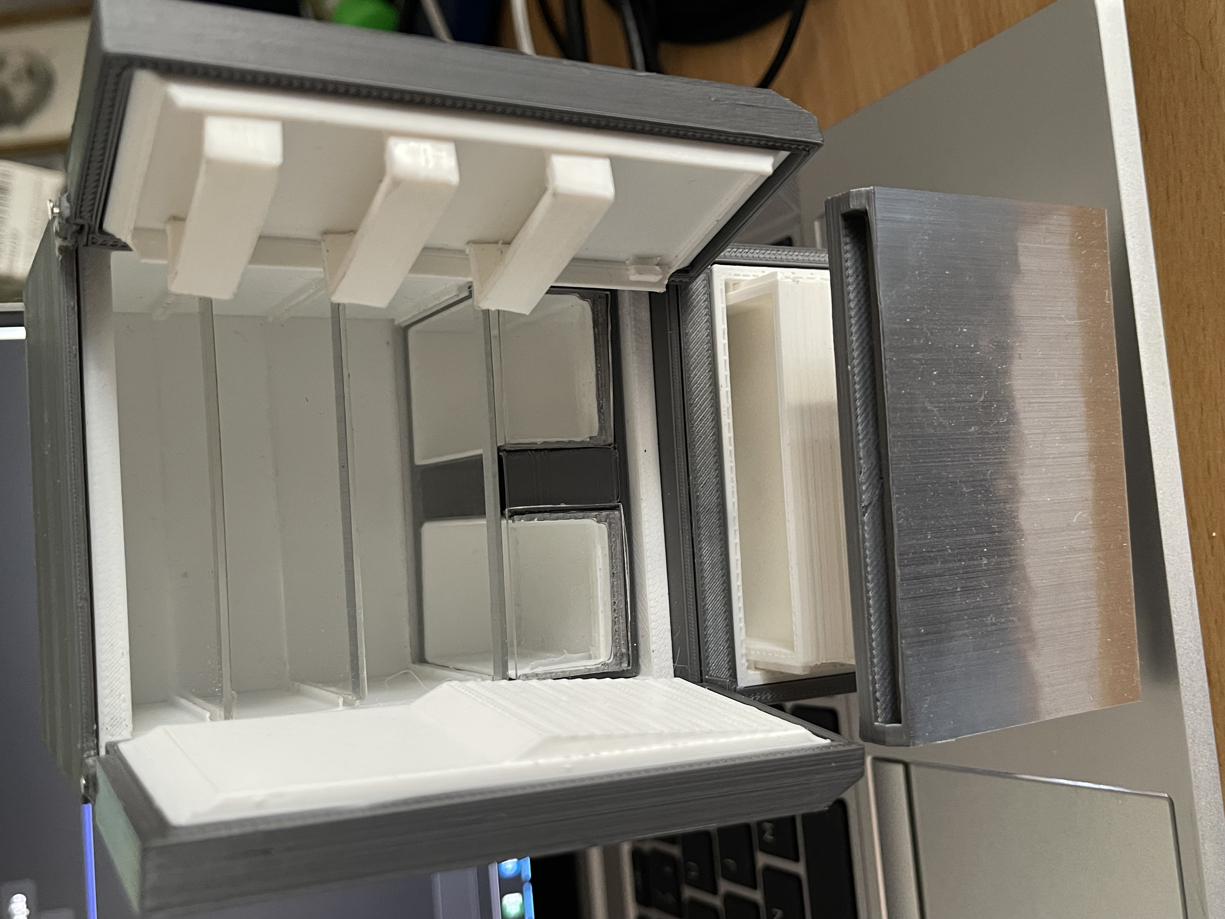 Dollhouse Mini Refrigerator 1:12