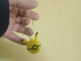 Pokéball Pikachu Keychain