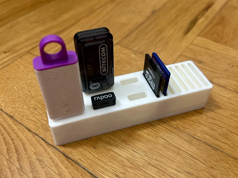 USB/SD Card Holder