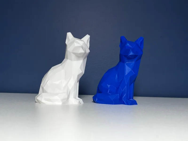 Sitting Cat/ Sitting Fox
