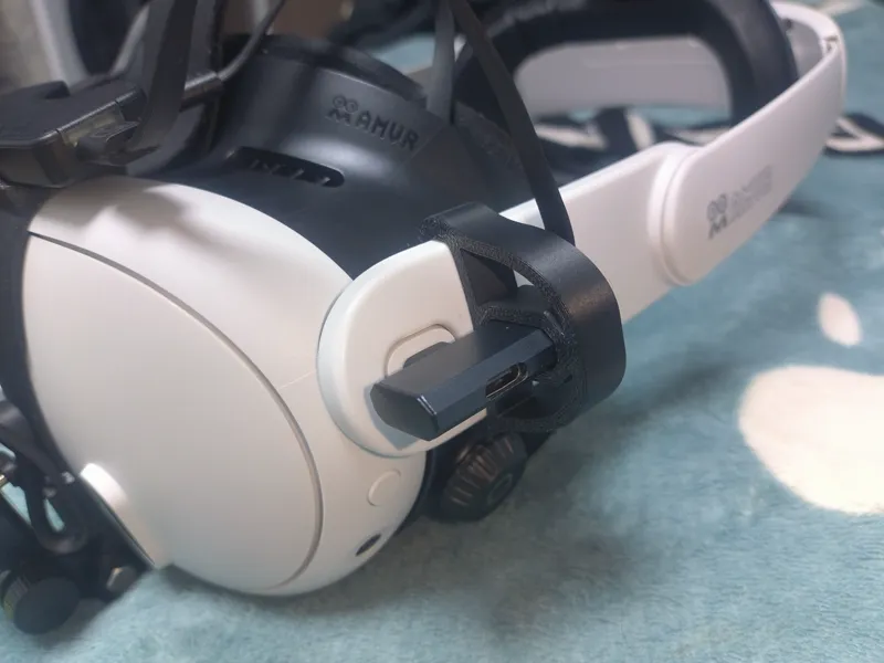 适用于quest3安装type-c一分二转接的保护支架