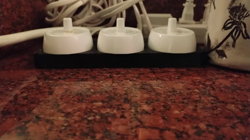 Triple Oral-B Electric Toothbrush Charger Mount