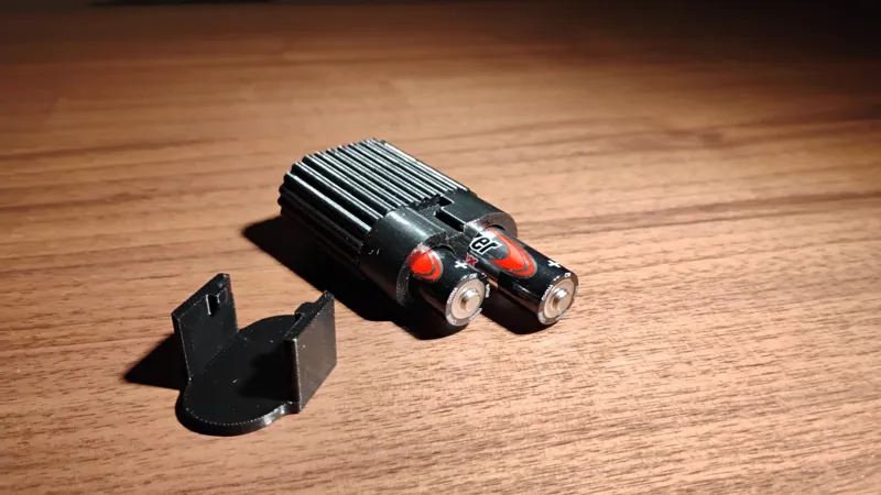 Quick Lock Dual AA Battery Travel Case