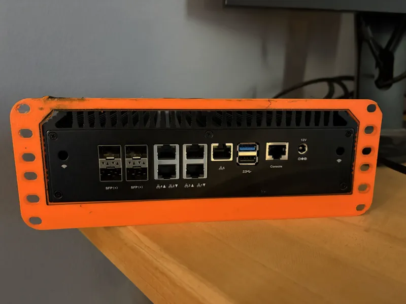 Qotom Denverton Fanless