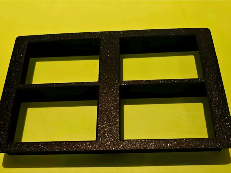 Quad screen holder for ILI9488 4''