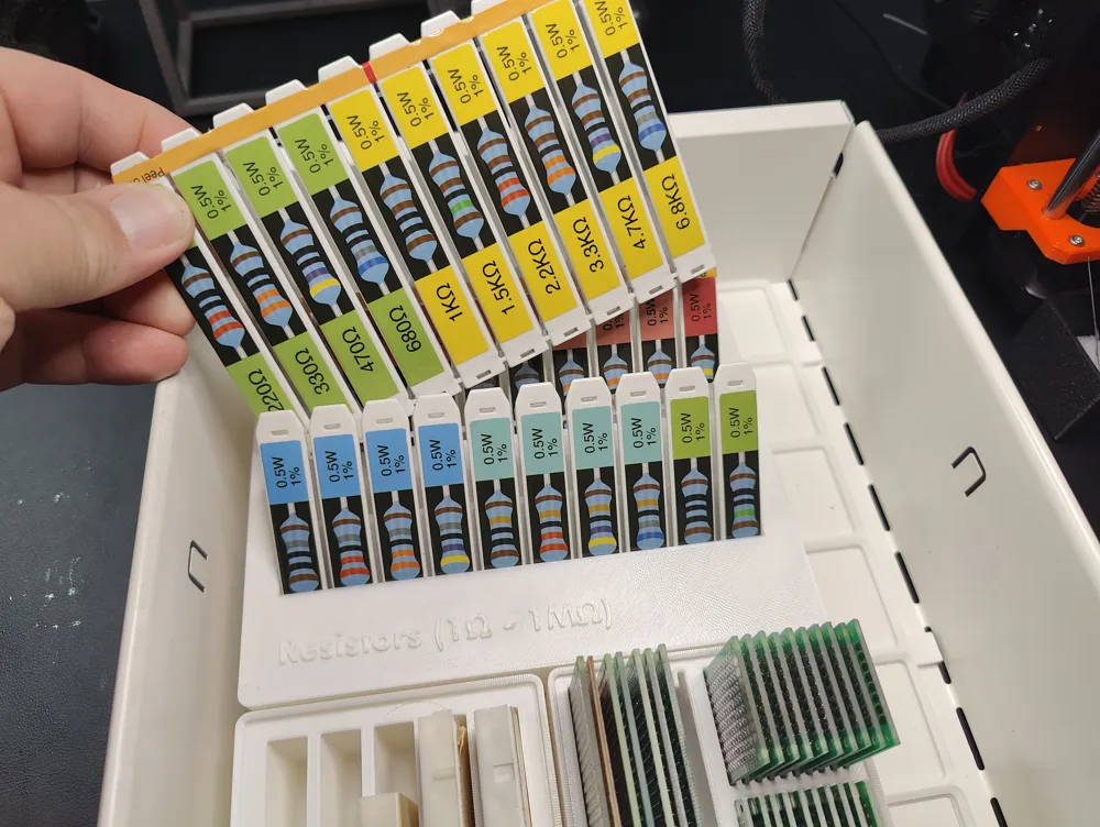 Kit D'assortiment De Résistances 1/4W – 600 Pièces – 30 Valeurs De 10 Ohms à 1 MΩ – Précision 1% – Pour électronique, Bricolage, Réparation