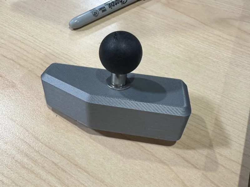 Sprinter phone base with 8mm holes