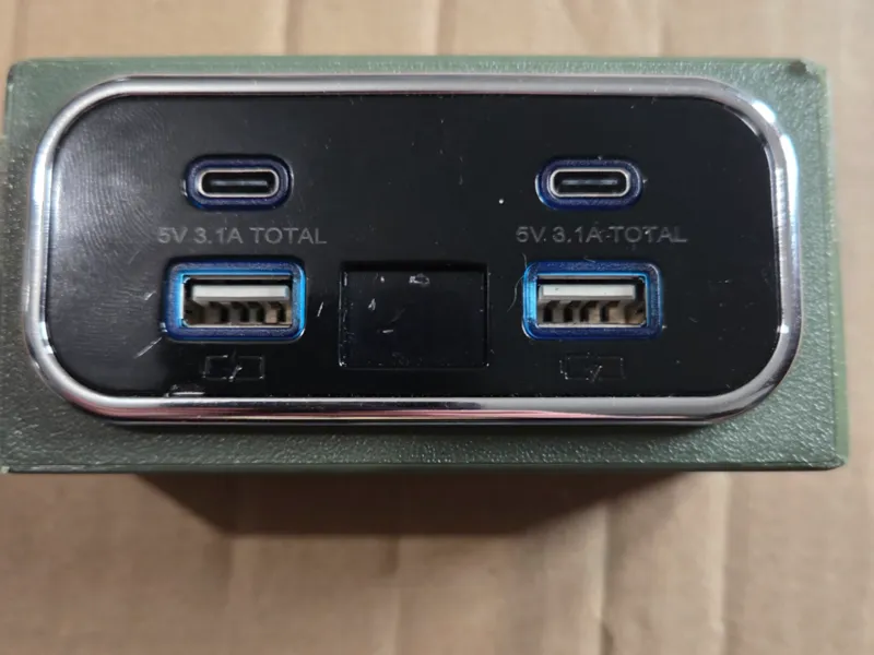 12V USB hub enclosure wall mount