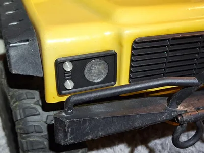 Defender style headlight for DF-4J/FTX KANYON