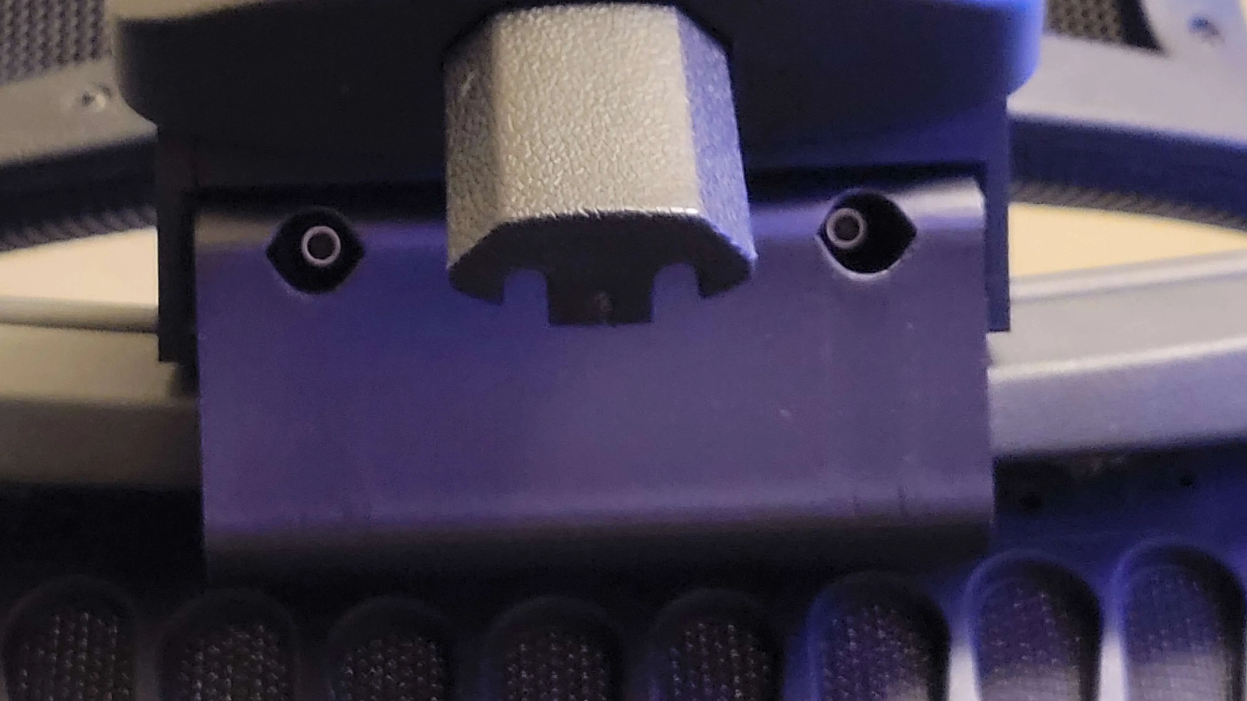POV of where to insert the screws into bottom clamp