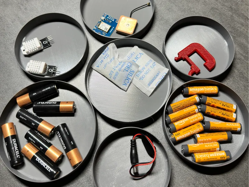 Stackable parts trays
