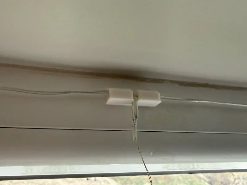 Cable holder