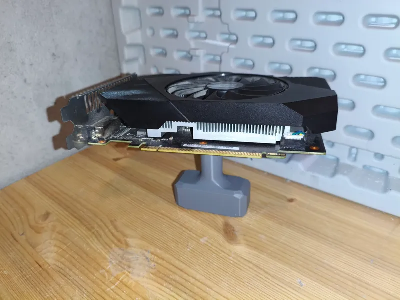 Thors GPU Holder Hammer