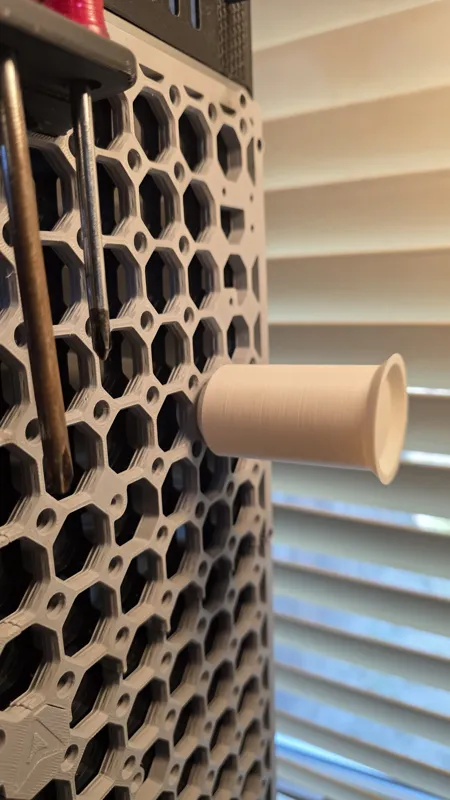 Multiboard threaded minimalist spool holder