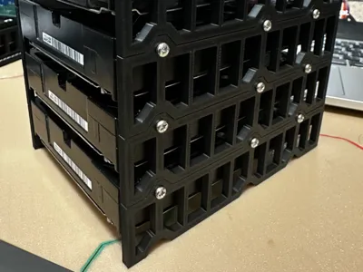 3.5-inch hard drive stackable bracket