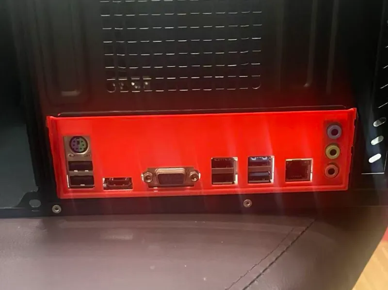 昂达H610主板IO挡板