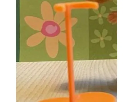 Doll stand for 2 7/8 in dolls