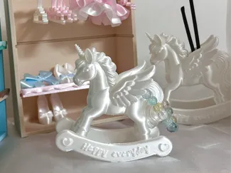 天天开心小白马
