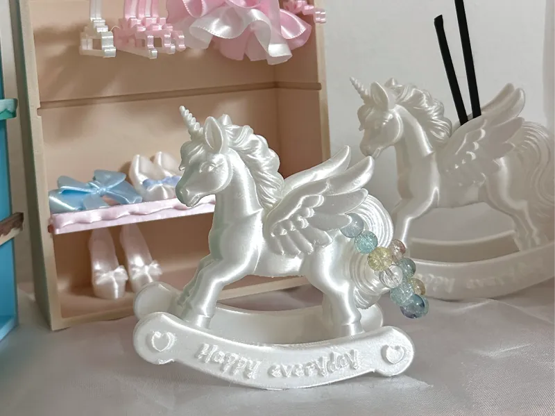 天天开心小白马