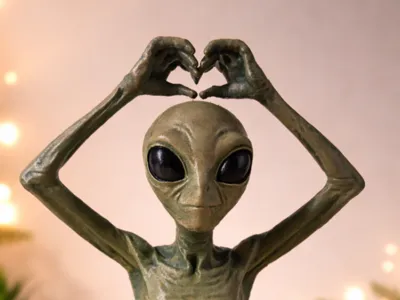 Loving alien