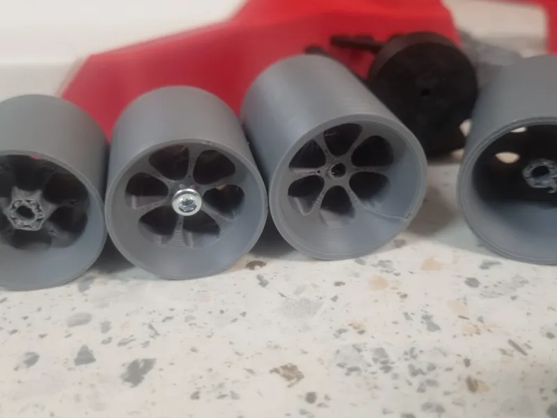 New rims for the F1 McLaren MP4/4 1988  model.