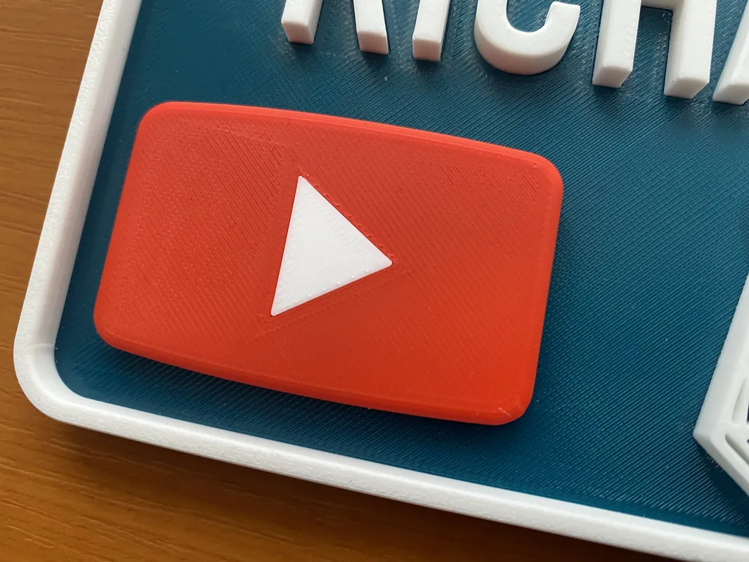 YouTube logo (NO AMS)