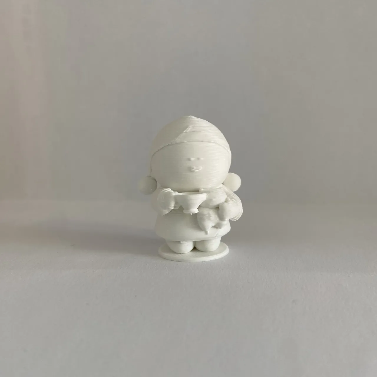 戴珍珠耳环的少女抱熊-大艺术家大美术馆大都会创意摆件儿童涂色 view 2