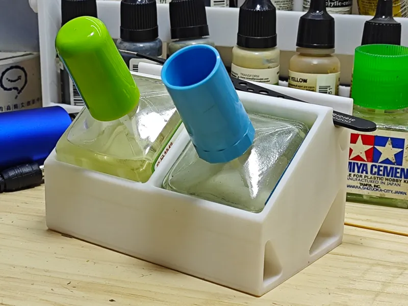 模型胶水笔刀架