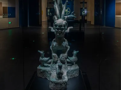 Tiger-headed dragon-bodied bronze statue