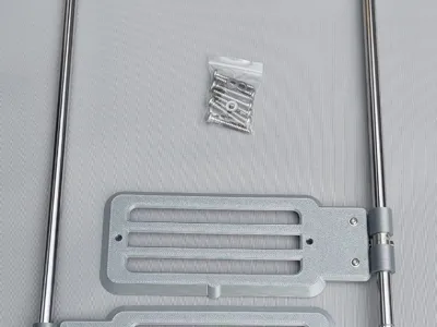 Chevrolet g20 can bumper guides with a " grill " .