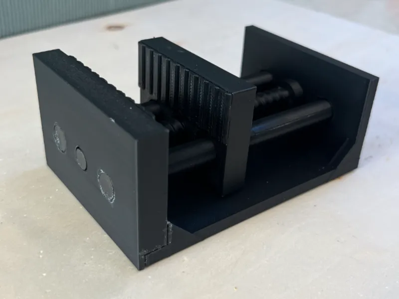 Desk vice