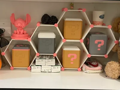 Hexagonal storage rack