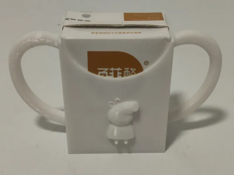 宝宝牛奶杯托